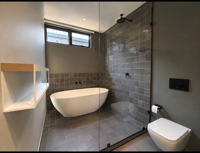 3 BEDROOM APARTMENT FOR SALE IN SHEFFIELD BEACH